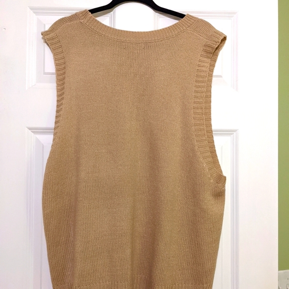 NWOT Beige Shein Sweater Vest - Picture 2 of 5